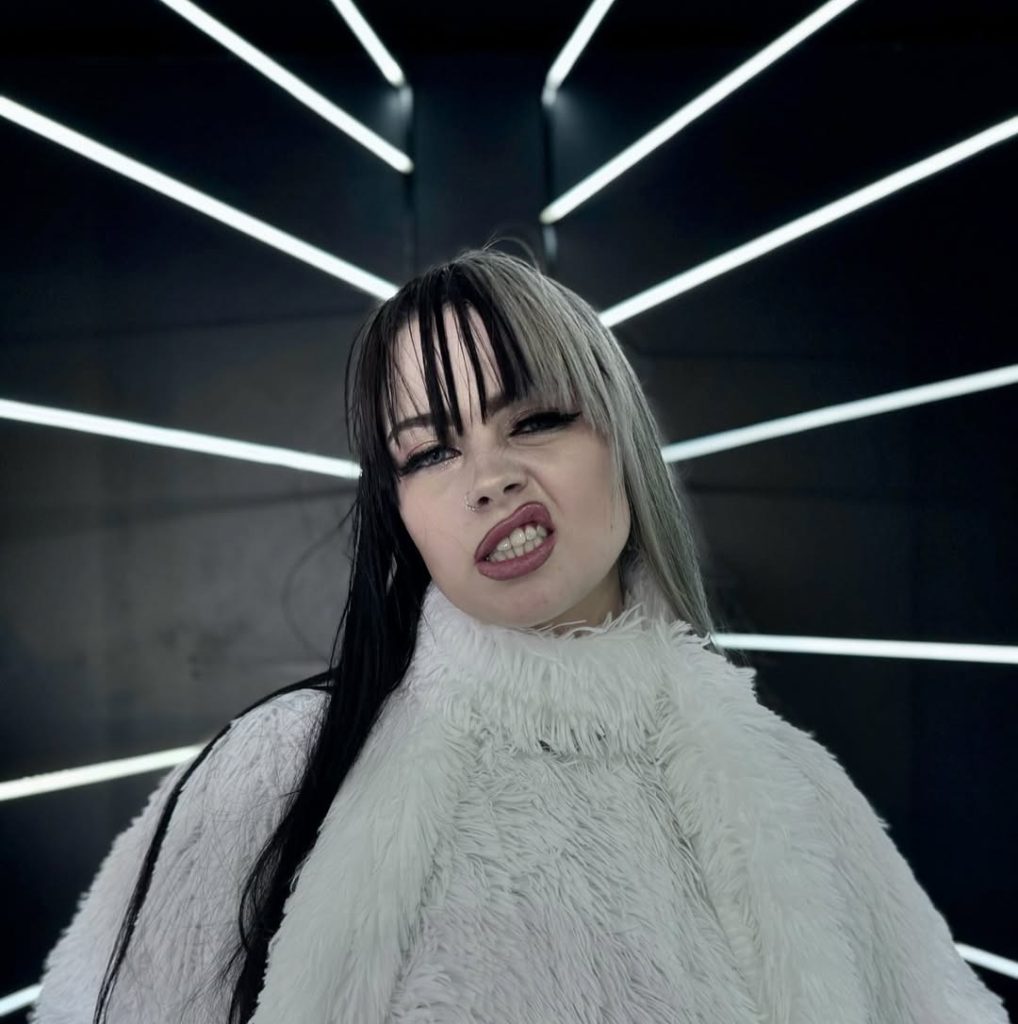 BABYG!RL ZAE Reveals Release Date For ‘Manje’ Featuring Emtee